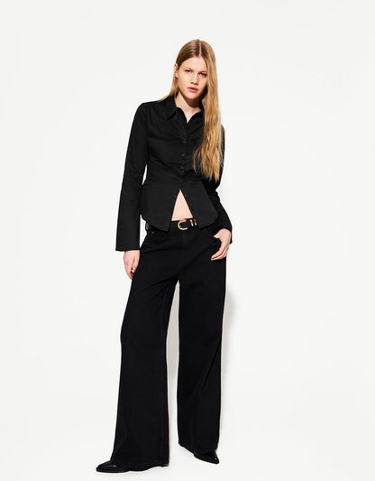 Blouse with wide sleeves