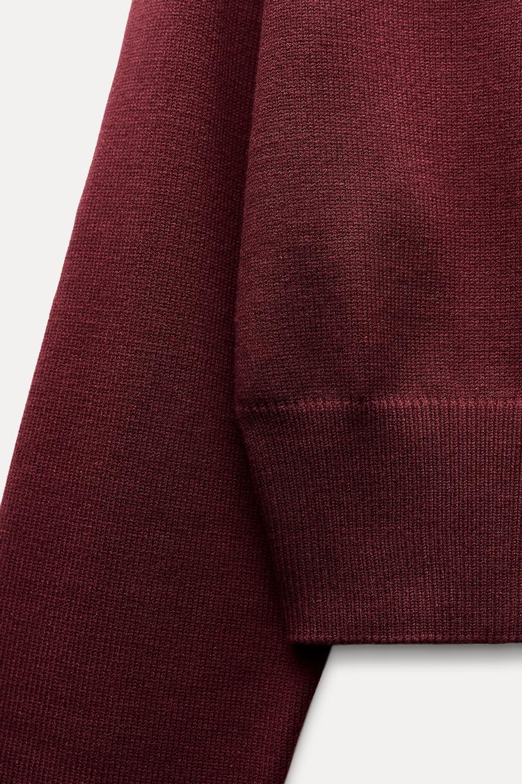 Cropped Knit Sweater with Wide Sleeves